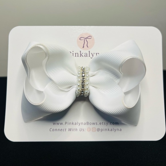 Girls off white hair bow - Picture 1 of 4